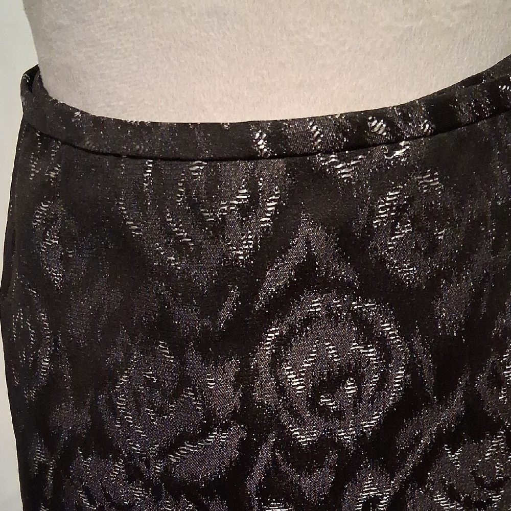 Le Suit Black and Silver Patterned Pencil Skirt - Picture 5 of 9